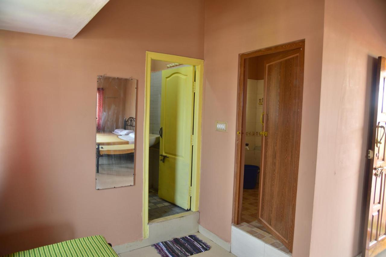 Hôtel Shreyas Residency à Mysore Extérieur photo