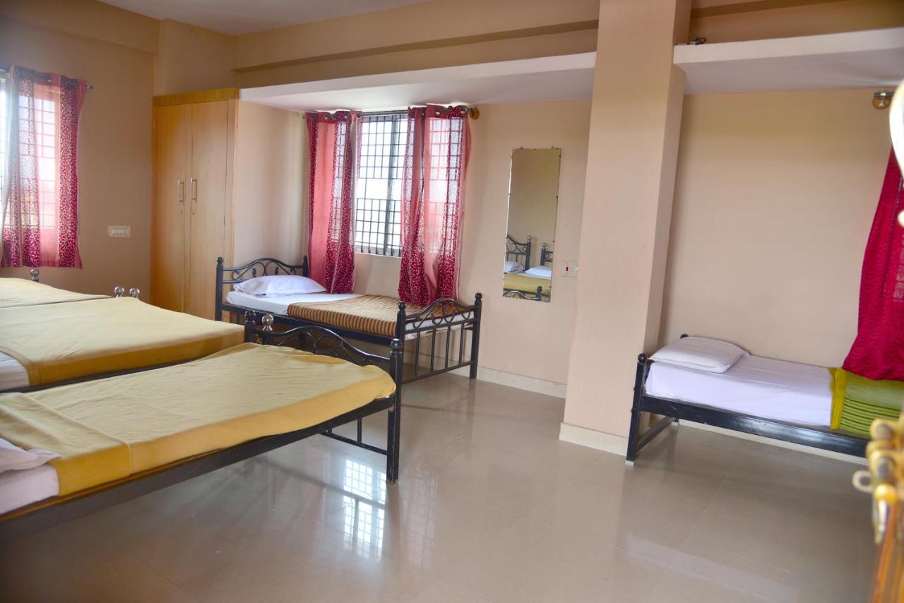 Hôtel Shreyas Residency à Mysore Extérieur photo