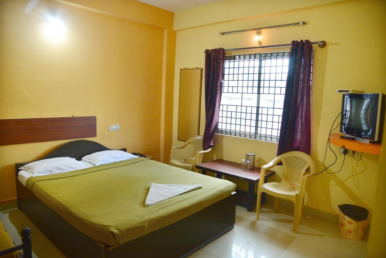 Hôtel Shreyas Residency à Mysore Extérieur photo
