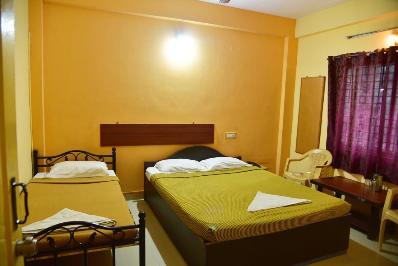 Hôtel Shreyas Residency à Mysore Extérieur photo