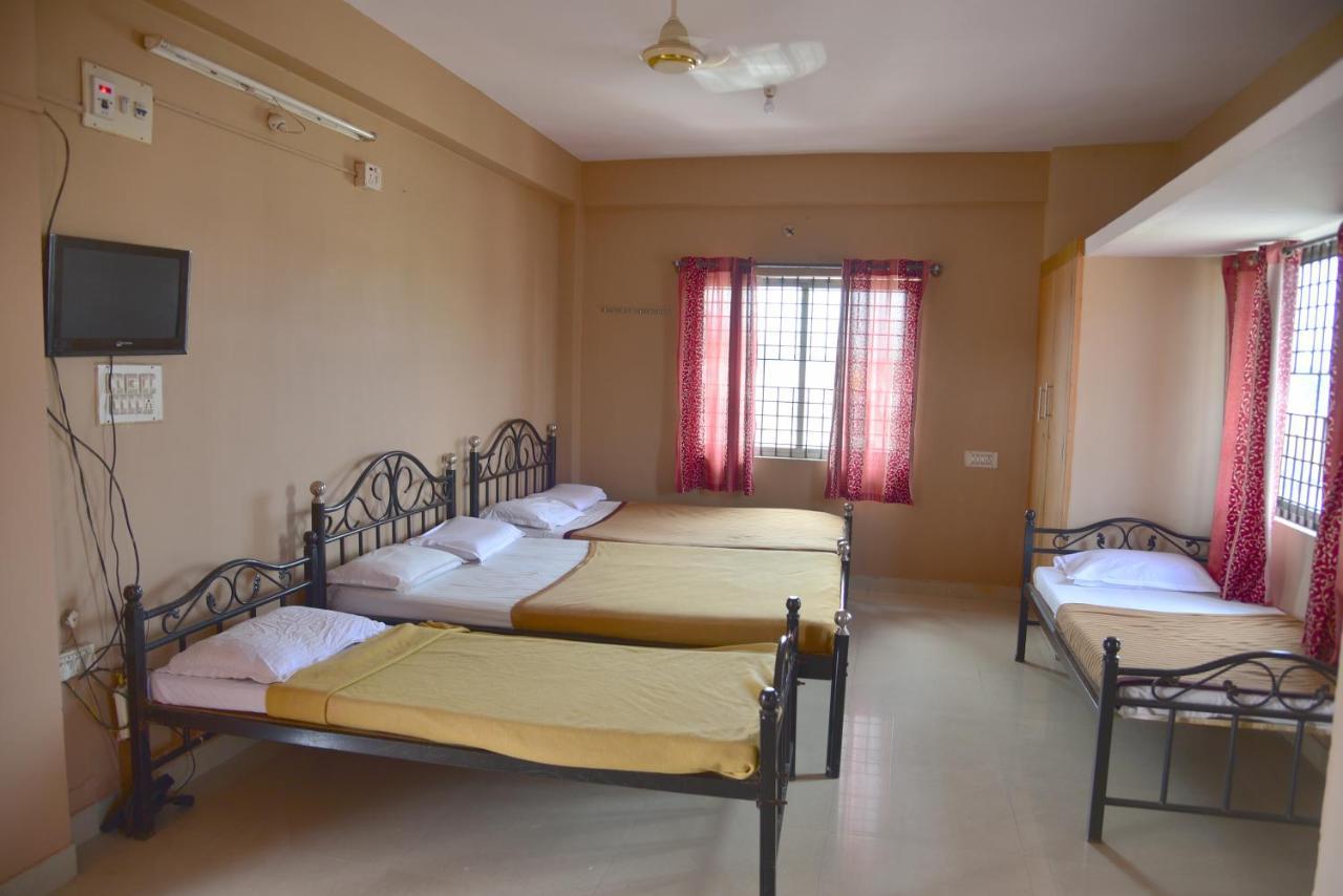Hôtel Shreyas Residency à Mysore Extérieur photo