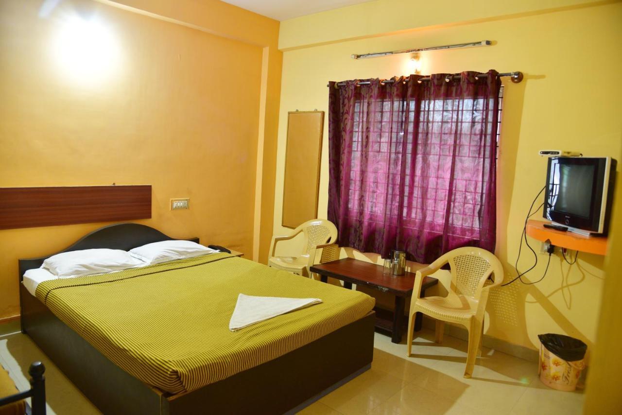 Hôtel Shreyas Residency à Mysore Extérieur photo